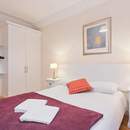 Ifsc Spacious 2 Bedroom Apt City Centre May9k6 Lejlighed *