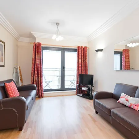Ifsc Spacious 2 Bedroom Apt City Centre May9k6 Lejlighed *